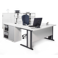 Schreibtisch Freiform Basic M, Lichtgrau/Alusilber RAL 9006, Freiform linksseitig, B1600 x T1050 x H740